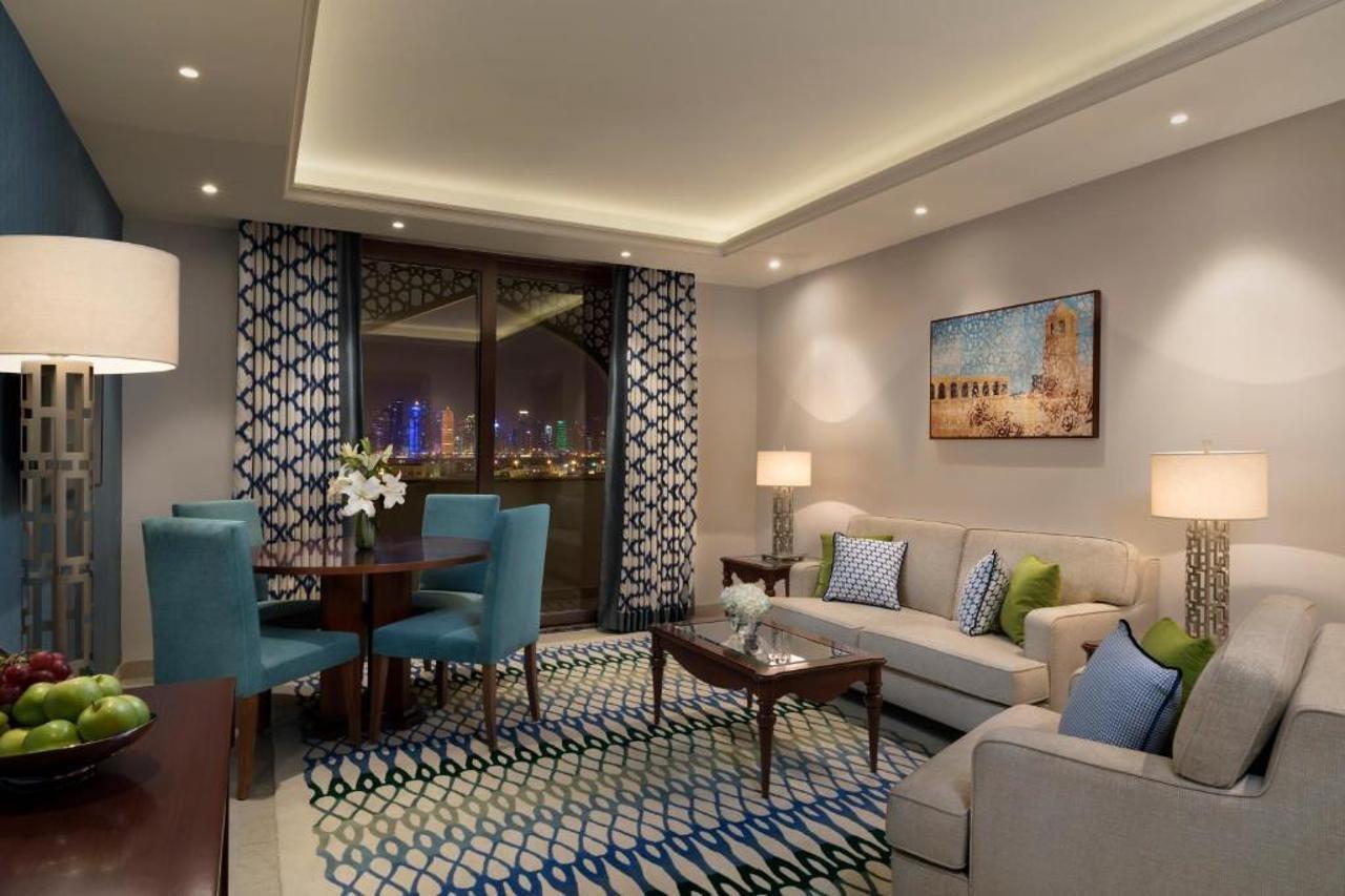 Al Najada Hotel Apartments By Oaks Доха Экстерьер фото