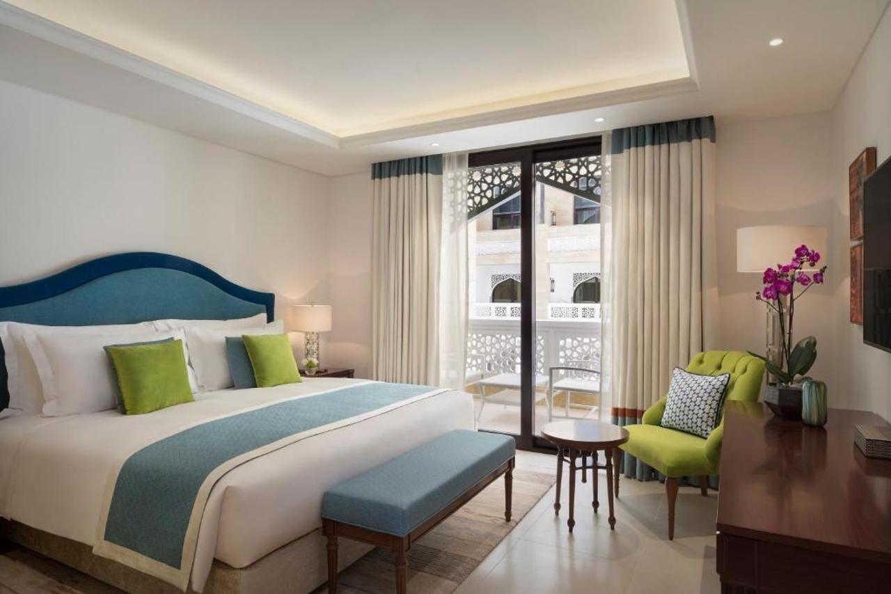 Al Najada Hotel Apartments By Oaks Доха Экстерьер фото